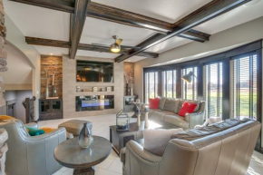 Luxe Missouri Getaway with Hot Tub and Fire Pit!
